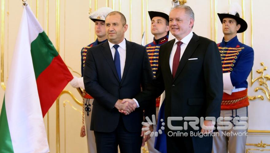 Румен Радев на посещение в Братислава