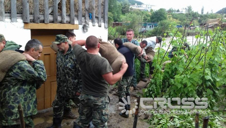 Бедствието в страната в снимки