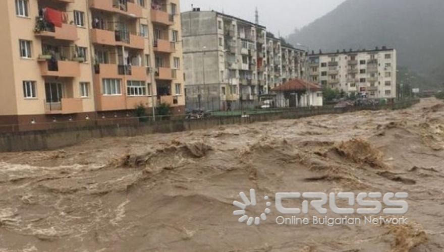 Бедствието в страната в снимки