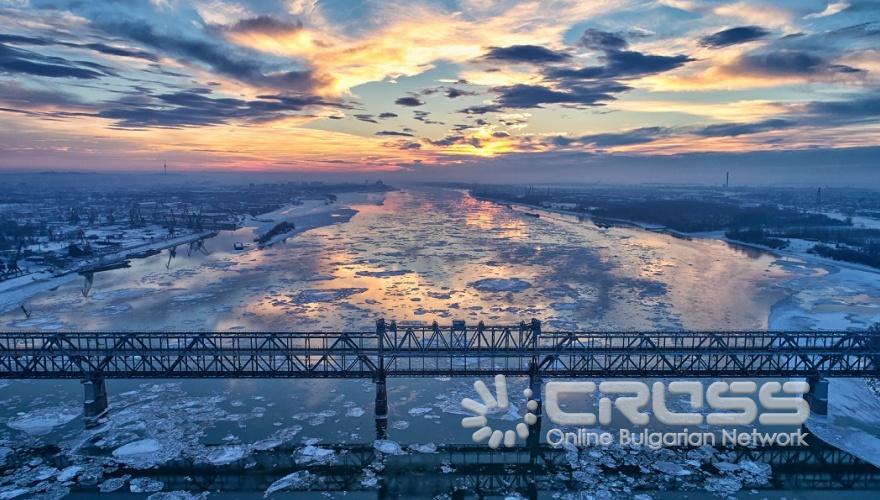 Явор Мичев - Ледоход по Дунав край Русе 
Снимки: МРРБ