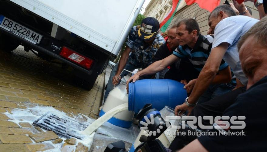 Протест на Животновъдите пред МС