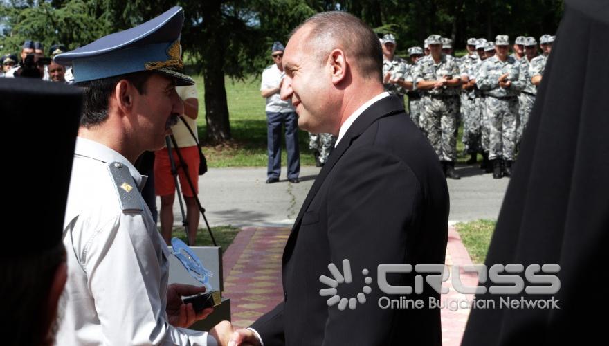 Освещаването на храм в авиобаза Граф Игнатиево