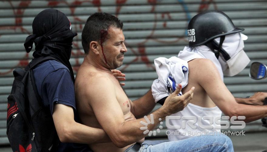 Масови безредици и преврат във Венесуела