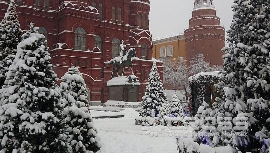 Най-обилният снеговалеж в Москва от 50 години насам