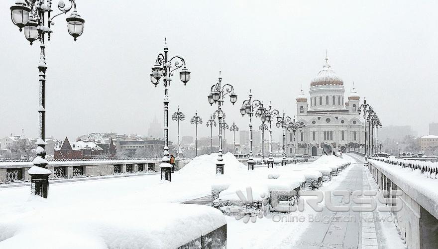 Най-обилният снеговалеж в Москва от 50 години насам