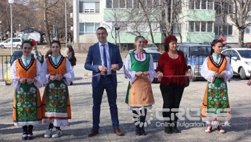 Най-дългата мартеница в Пловдив