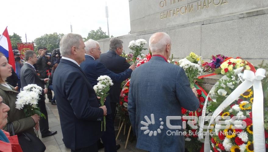 Паметник на Съветската армия в София 