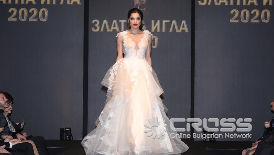 Предложения на модна къща „Блинк“ от колекция „Impressions 2021”, представени по време на ревю-спектакъла на Златна игла 2020