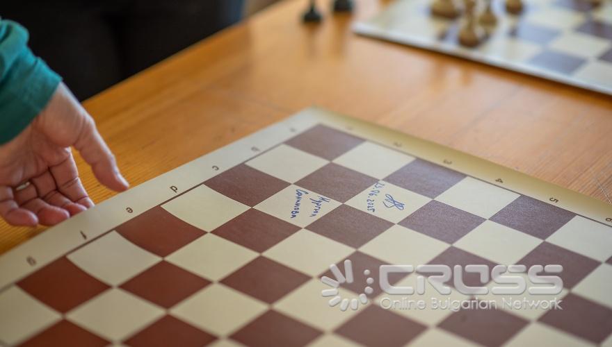 SOS Детски селища България празнува 35-ти рожден ден с шахматен сеанс