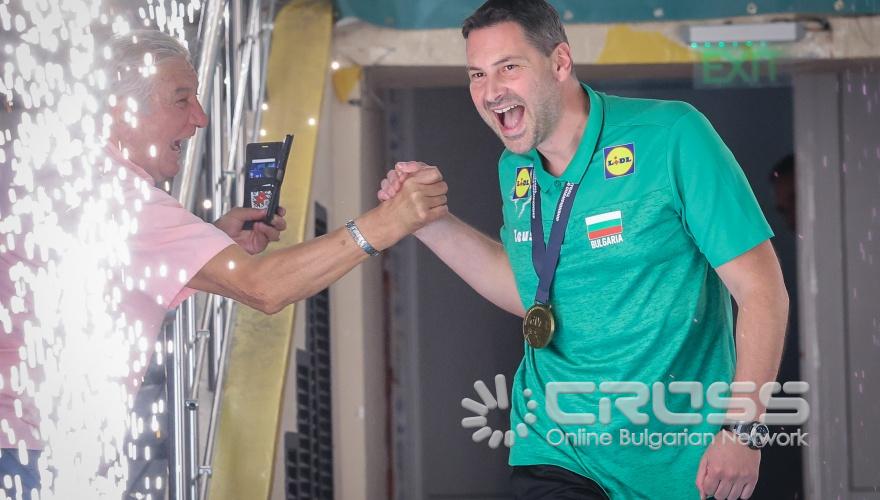 Момичетата от националния отбор по волейбол до 19 г. след изключителното им представяне на Световното първенство