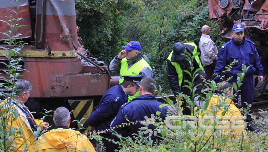 Международният пътнически влак от Белград и български служебен влак са се сблъскаха в участъка между Драгоман и Драгоил тази сутрин.