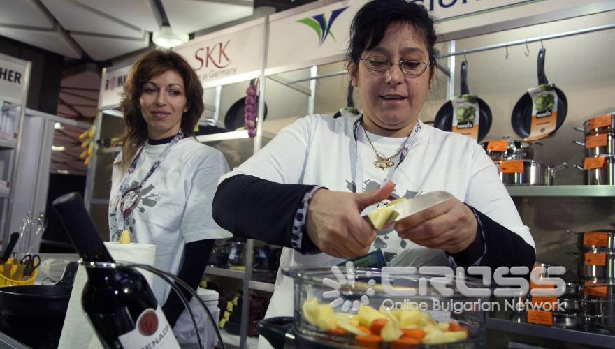 За една седмица под покрива на Националния дворец на културата изложението Стройко 2000 ще събере водещи фирми от строителния бранш. 