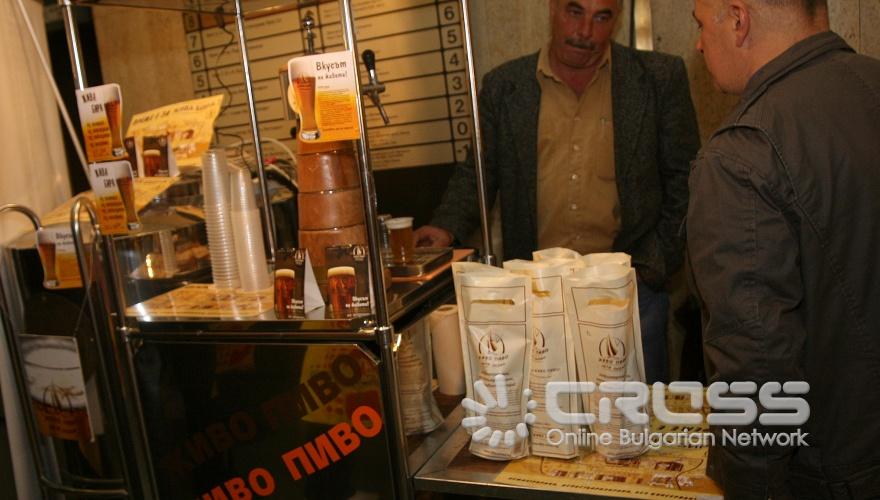 За една седмица под покрива на Националния дворец на културата изложението Стройко 2000 ще събере водещи фирми от строителния бранш. 