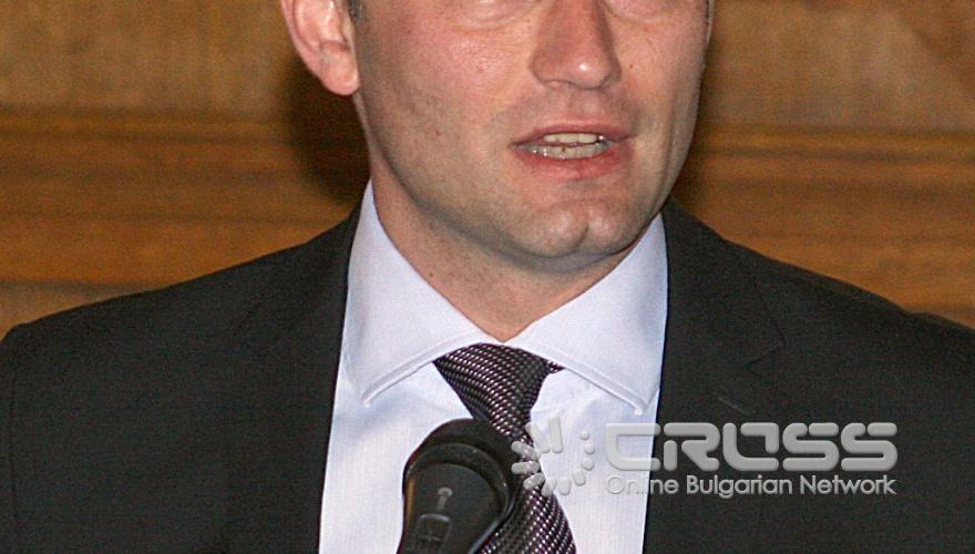 Николай Младенов е министър на МВнР.