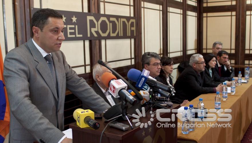 Днес,24 октомври,в конферентната зала на хотел „Родина" се проведе заседание на Управителния съвет на партия „Ред, законност и справедливост" 