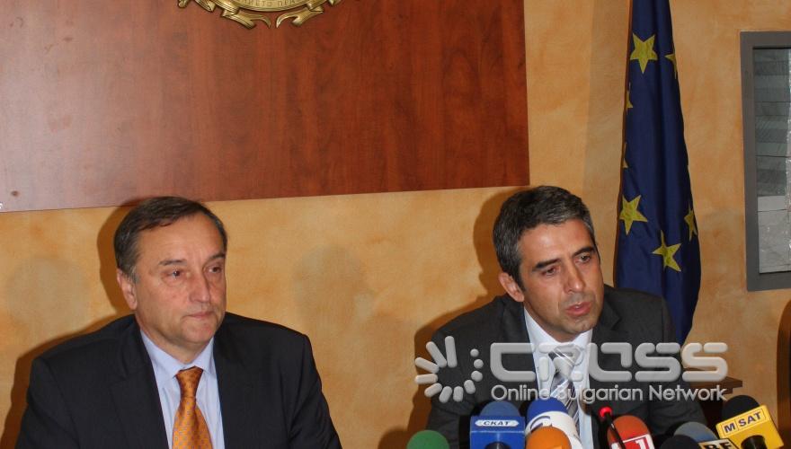 Днес,26 октомври,в зала "Пресцентър", министърът на регионалното развитие и благоустройството Росен Плевнелиев даде пресконференция заедно с председателя на Камара на строителите - инж. Светослав Глосов .Те направеха анализ на ситуацията на строителния бранш за изминалата година и на предстоящите цели за 2011 г., съобщиха от МРРБ. 