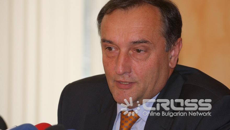 Днес,26 октомври,в зала "Пресцентър", министърът на регионалното развитие и благоустройството Росен Плевнелиев даде пресконференция заедно с председателя на Камара на строителите - инж. Светослав Глосов .Те направеха анализ на ситуацията на строителния бранш за изминалата година и на предстоящите цели за 2011 г., съобщиха от МРРБ. 