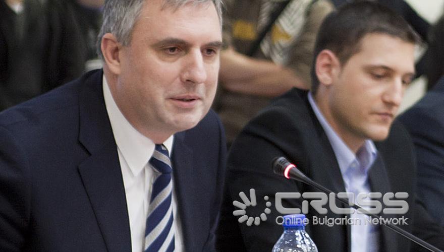 Днес,4 ноември,в голямата конферентна зала на Университета за национално и световно стопанство започна среща-дискусия с евродепутата Ивайло Калфин, заместник-председател на Комисията по бюджети на Европейския парламент, организирана от Студентския съвет 