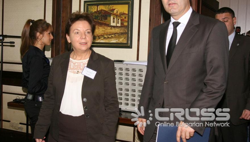 Днес,9 ноември,министърът на вътрешните работи Цветан Цветанов взе участие в международна конференция на тема „Виктимизация на деца. Измерения и превенция" в зала 1 на хотел „Родина"