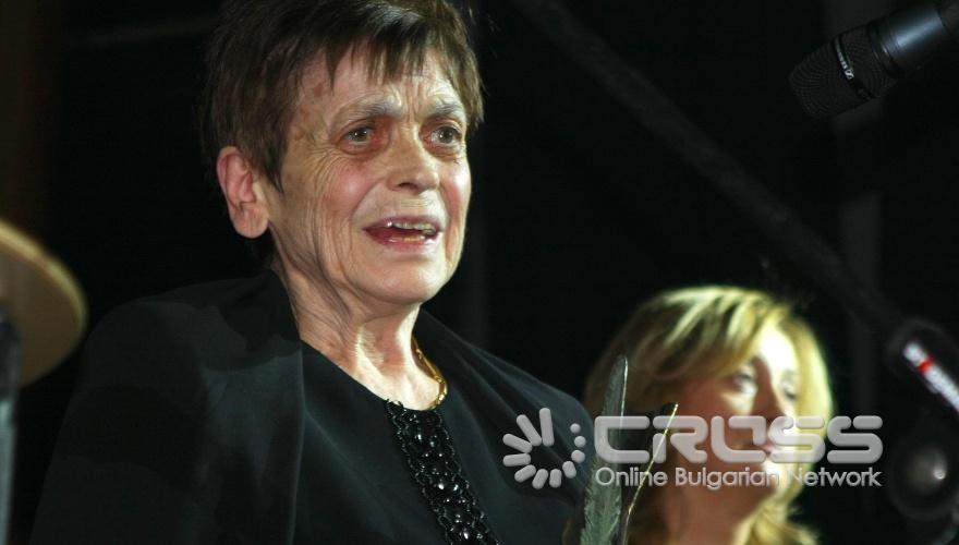 Днес 9 ноември,в Централния военен клуб в София се проведе VII церемония по връчването на наградите за журналистика "Черноризец Храбър" от Съюза на издателите в България.