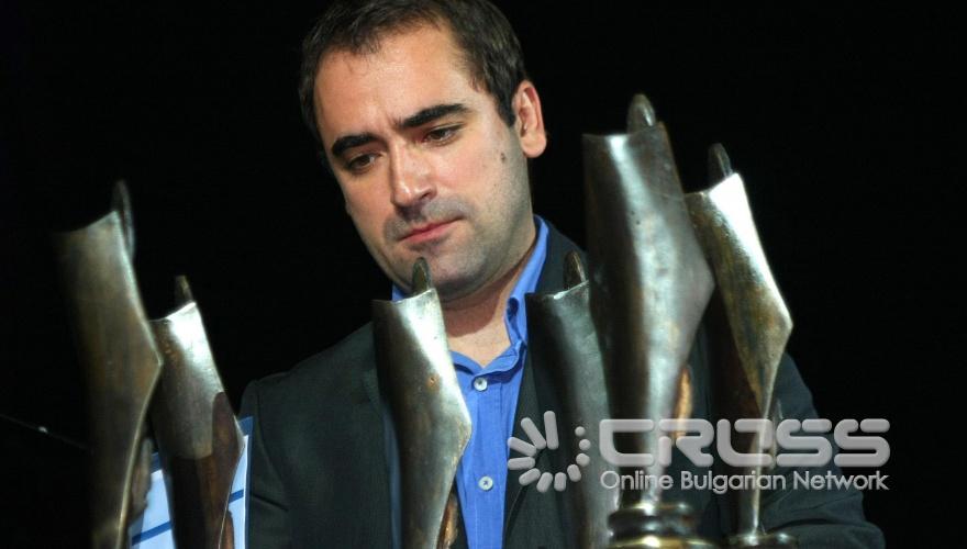 Днес 9 ноември,в Централния военен клуб в София се проведе VII церемония по връчването на наградите за журналистика "Черноризец Храбър" от Съюза на издателите в България.