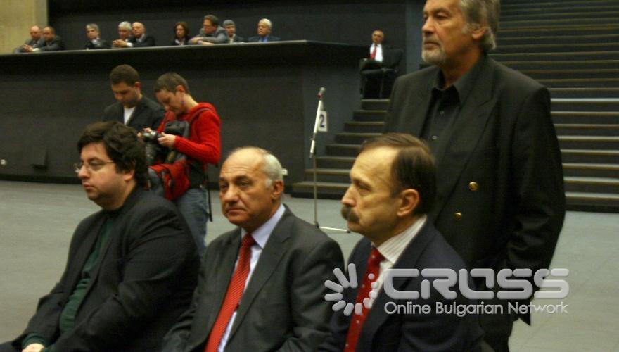 Днес,11 ноември,в зала 3 на НДК президентът Георги Първанов участва в граждански форум на тема "България - на другия ден " по покана на Инициативната група за свикването на форума.