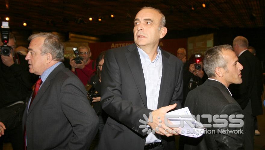 Днес,11 ноември,в зала 3 на НДК президентът Георги Първанов участва в граждански форум на тема "България - на другия ден " по покана на Инициативната група за свикването на форума.