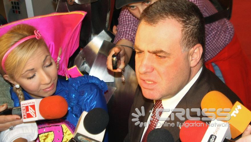 Днес,1 ноември, министърът на земеделието и храните д-р Мирослав Найденов откри паметника на „Българското кисело мляко" в рамките на изложението „Светът на млякото" в Интер Експо Център-София. 