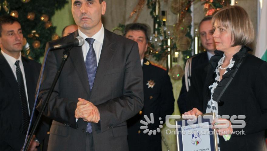 Днес,22 декември, в зала №6 на НДК се проведе тържествената церемония по връчване на годишните награди “Полицай на 2010 година”. 