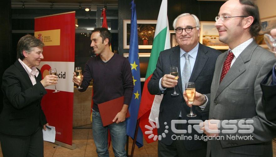 Днес, 19 януари, в Галерия „Средец" на Министерството на културата, Посолството на Кралство Испания в България откри изложбата: „История на едно поклонение. Пътят на Сантяго. Първият европейски културен маршрут".