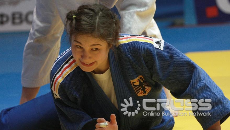В столичната зала Универсяда се проведе 30-тото издание на международния турнир по джудо за жени
