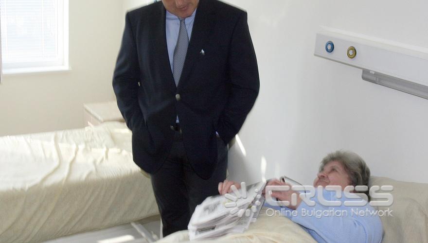 Министър-председателят Бойко Борисов посети „Втора МБАЛ-София" ЕАД, където бяха открити три изцяло ремонтирани звена на болницата. 