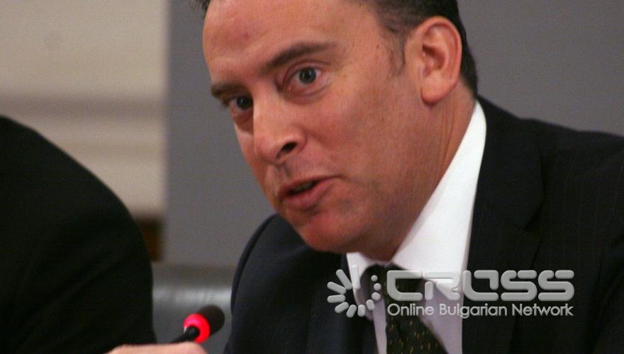 Днес,2 март,в Гранитната зала на МС беше подписан Меморандум за разбирателство с Европейската банка за възстановяване и развитие. От страна на България документът беше подписан от министъра на икономиката, енергетиката и туризма Трайчо Трайков и Даниел Берг - директор на ЕБВР за България.
