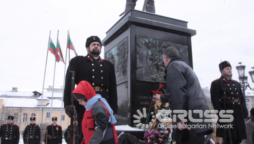Днес,3 март,пред „Паметника на опълченците 1877-1878 г.“ зад Военния клуб Столичната община, Сдружението на приятелите на Русия „Ал. Невски“ и Фондация „Героите на България“ организираха честване на 133 години от Освобождението на България. 