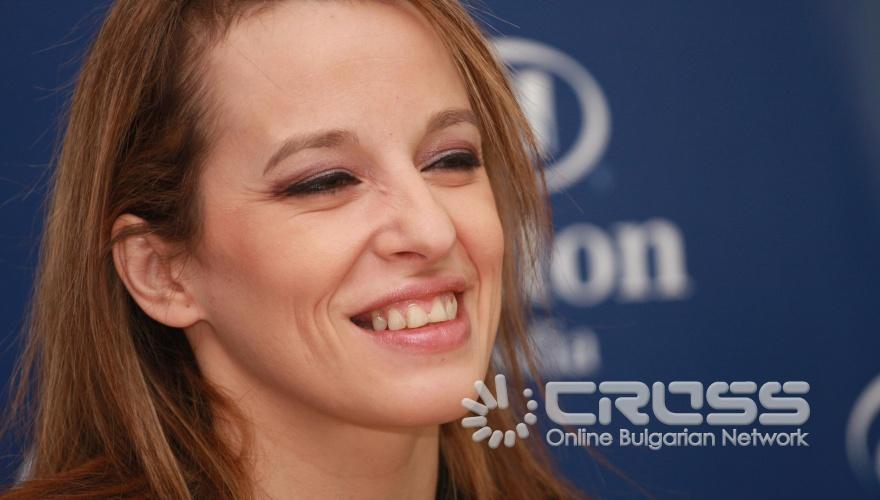 Мисис Гламър Белгия Iris L'Or участва в пресконференция в Хотел Хилтън за проекта B2Bulgaria.