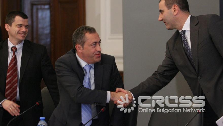 Днес,9 март,в Гранитната зала на Министерския съвет се проведе кръгла маса, на която беше представен проектът на стратегия за противодействие на изпирането на пари в Република България.