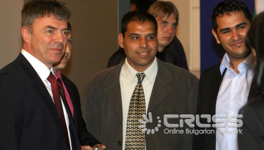 Днес,8 април, Министър-председателят Бойко Борисов участва в тържественото отбелязване на Международния ден на ромите. То е организирано от Националния съвет за сътрудничество по етническите и демографските въпроси и се проведе в Гранитната зала на Министерския съвет
