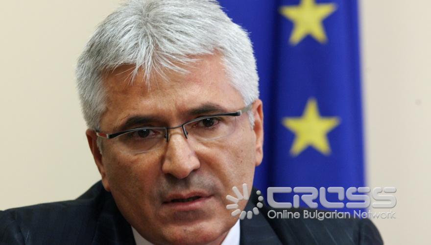 Днес, 27 април в Сметната палата, се подписа споразумение за сътрудничество между Комисията за защита на конкуренцията, Сметната палата и Агенцията за държавна финансова инспекция
