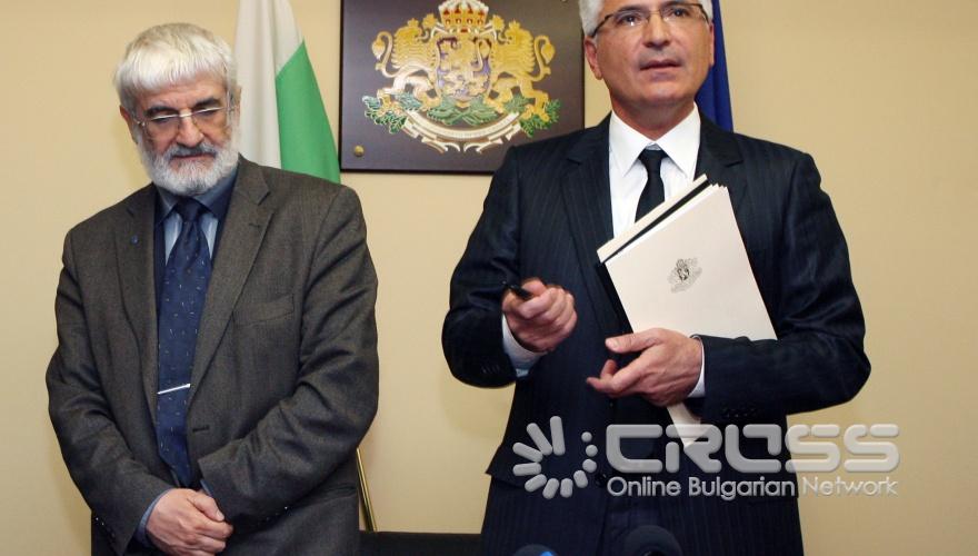 Днес, 27 април в Сметната палата, се подписа споразумение за сътрудничество между Комисията за защита на конкуренцията, Сметната палата и Агенцията за държавна финансова инспекция
