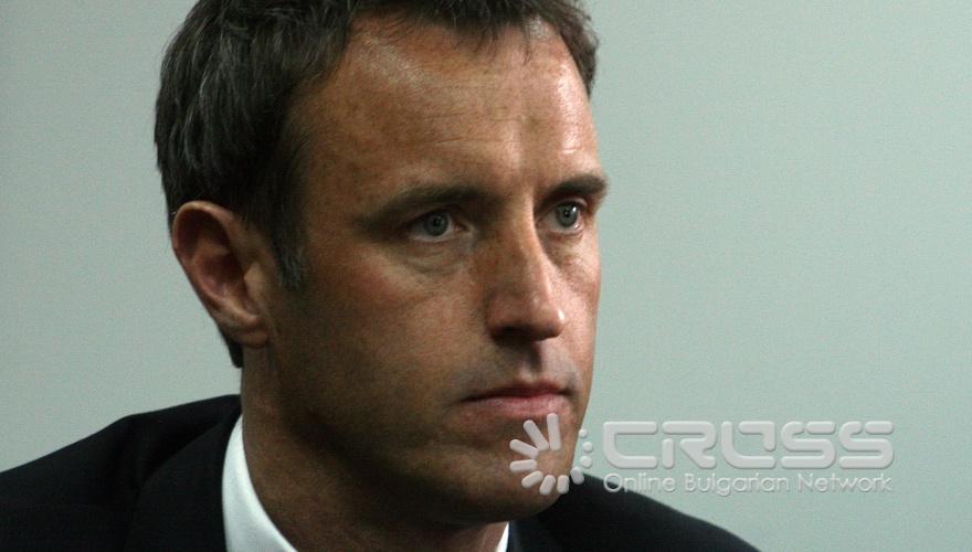 Директорът на Европол Роб Уейнрайт и министърът на вътрешните работи Цветан Цветанов дадоха пресконференция.