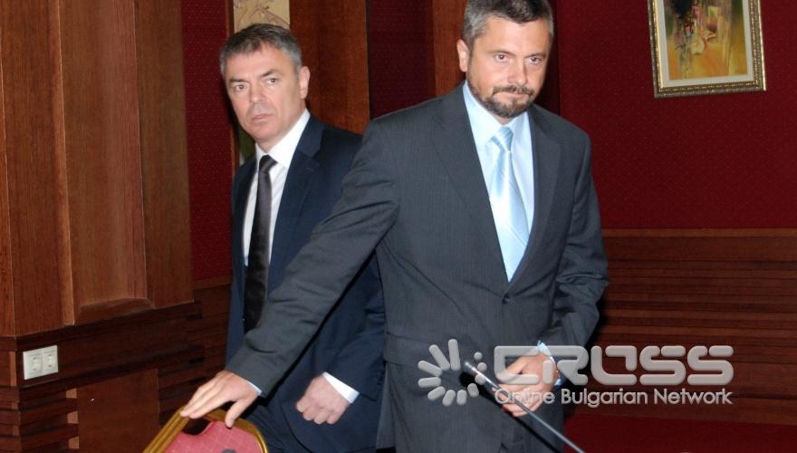 България има какво да даде като интелектуален и образователен продукт, категоричен беше министър Сергей Игнатов в дискусия, организирана от омбудсмана на България Константин Пенчев.