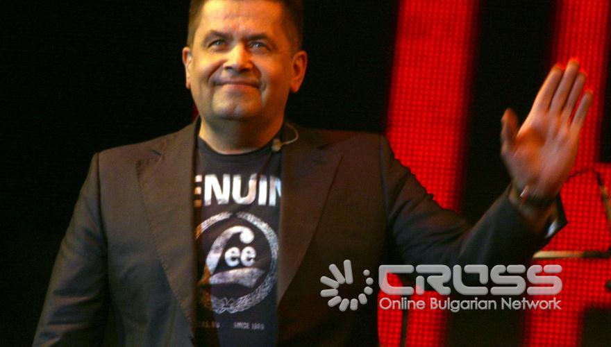Празничен концерт на група ЛЮБЕ и Николай Расторгуев в
ДЕНЯ НА ПОБЕДАТА И ДЕНЯ НА ЕВРОПА се състоя днес,9 май в НДК
