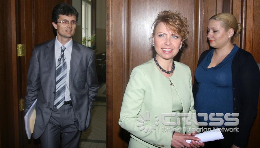 Николай Георгиев, прокурор във Върховната касационна 
прокуратура и говорителят на главния прокурор 
Стелиана Кожухарова дадоха брифинг в Прокуратурата на тема „Черно тото".