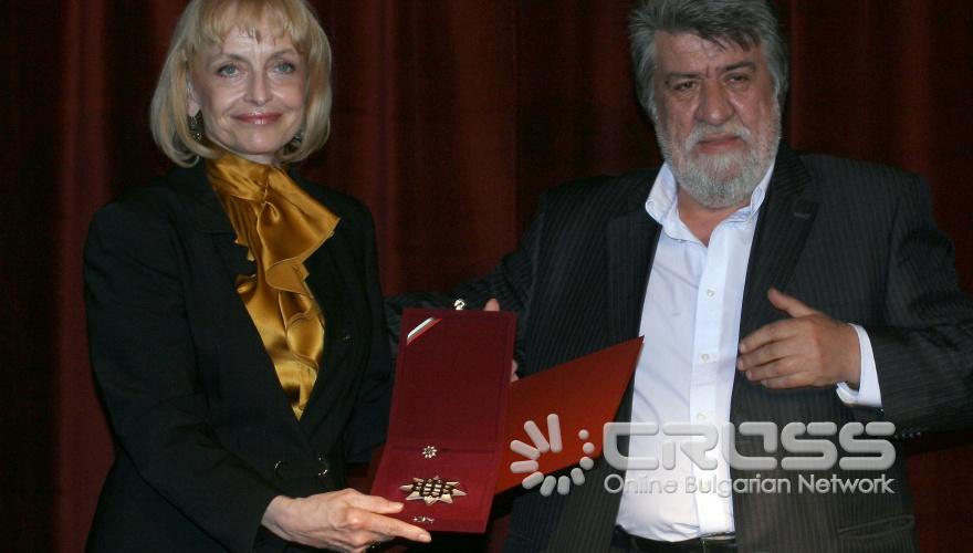 Днес,20 май,на „Сцена 17" в Министерството на културата Министърът на културата Вежди Рашидов връчи традиционните годишни награди на изявени творци и дейци на културата по случай 24 май.