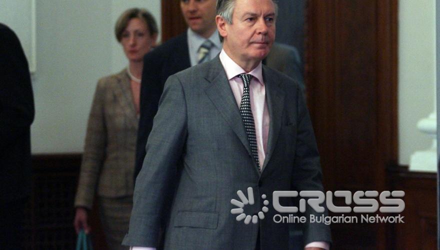 Премиерът Бойко Борисов се срещна с еврокомисаря по търговията Карел де Гухт, който пристигна на официално посещение в България. След разговорите министър-председателят и комисар де Гухт 
дадоха съвместна пресконференция.