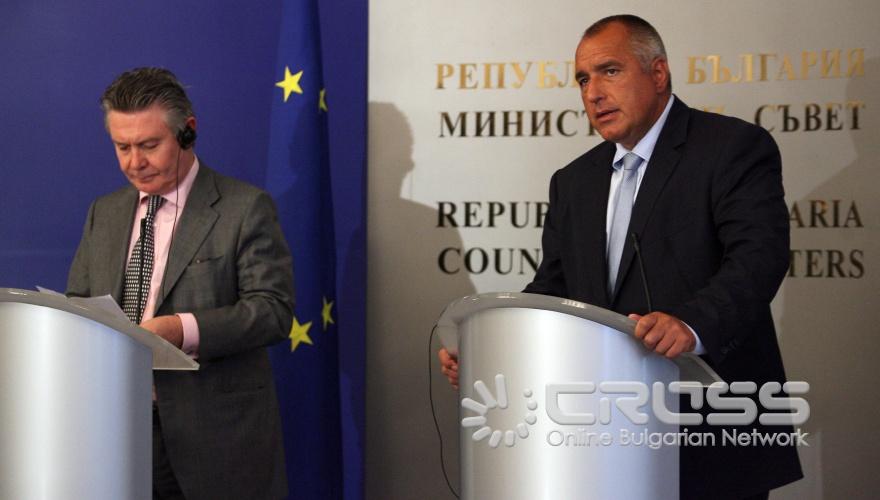 Премиерът Бойко Борисов се срещна с еврокомисаря по търговията Карел де Гухт, който пристигна на официално посещение в България. След разговорите министър-председателят и комисар де Гухт 
дадоха съвместна пресконференция.