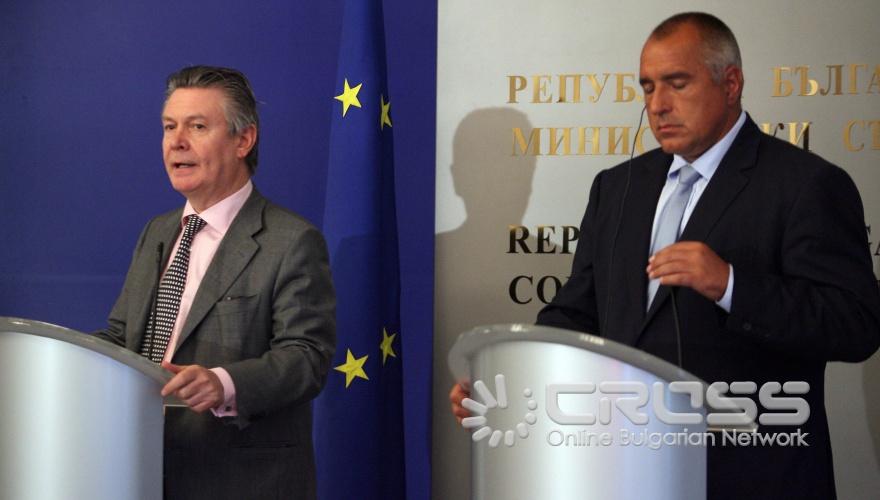 Премиерът Бойко Борисов се срещна с еврокомисаря по търговията Карел де Гухт, който пристигна на официално посещение в България. След разговорите министър-председателят и комисар де Гухт 
дадоха съвместна пресконференция.