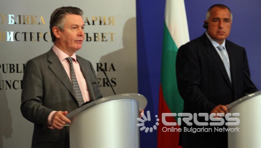 Премиерът Бойко Борисов се срещна с еврокомисаря по търговията Карел де Гухт, който пристигна на официално посещение в България. След разговорите министър-председателят и комисар де Гухт 
дадоха съвместна пресконференция.