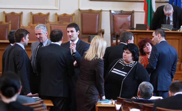 Депутатите отхвърлиха предложението за дебати по промени в Изборния кодекс