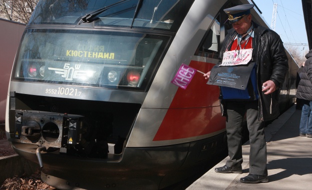 Стачката на БДЖ ще спира влаковете за 8 часа през октомври